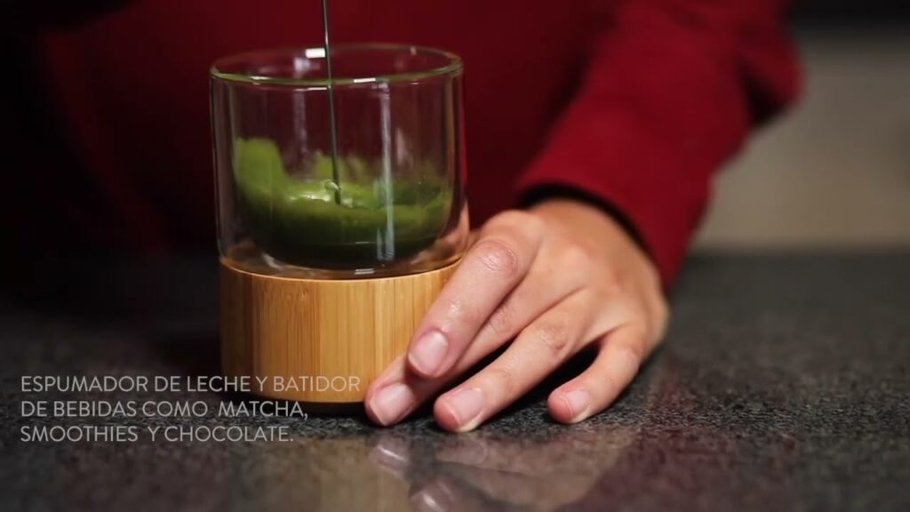 té matcha batidor eléctrico
